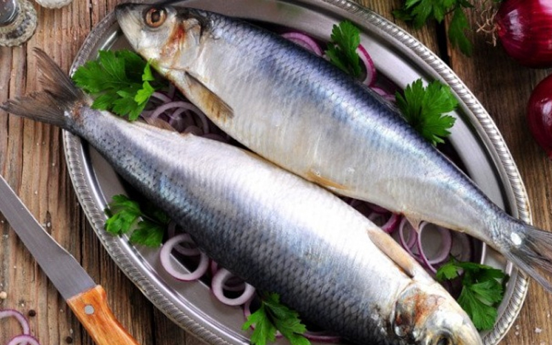 Cá trích sốt cà Sea Crown hộp 155g
